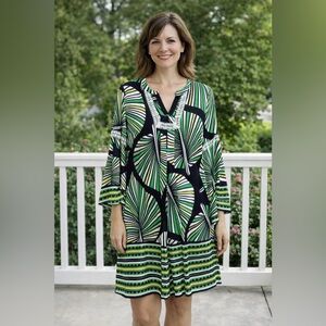 Crown & Ivy  Green/Black Patterned Dress